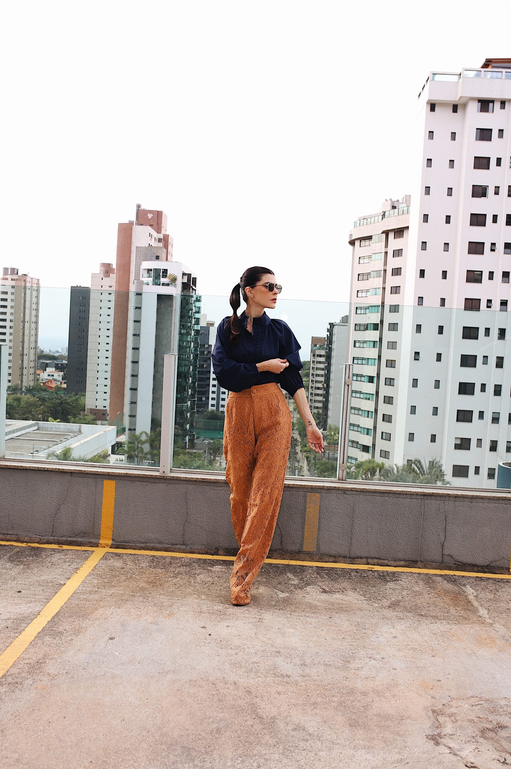 Blusa Jenny Tricoline Marinho Ammis Moda