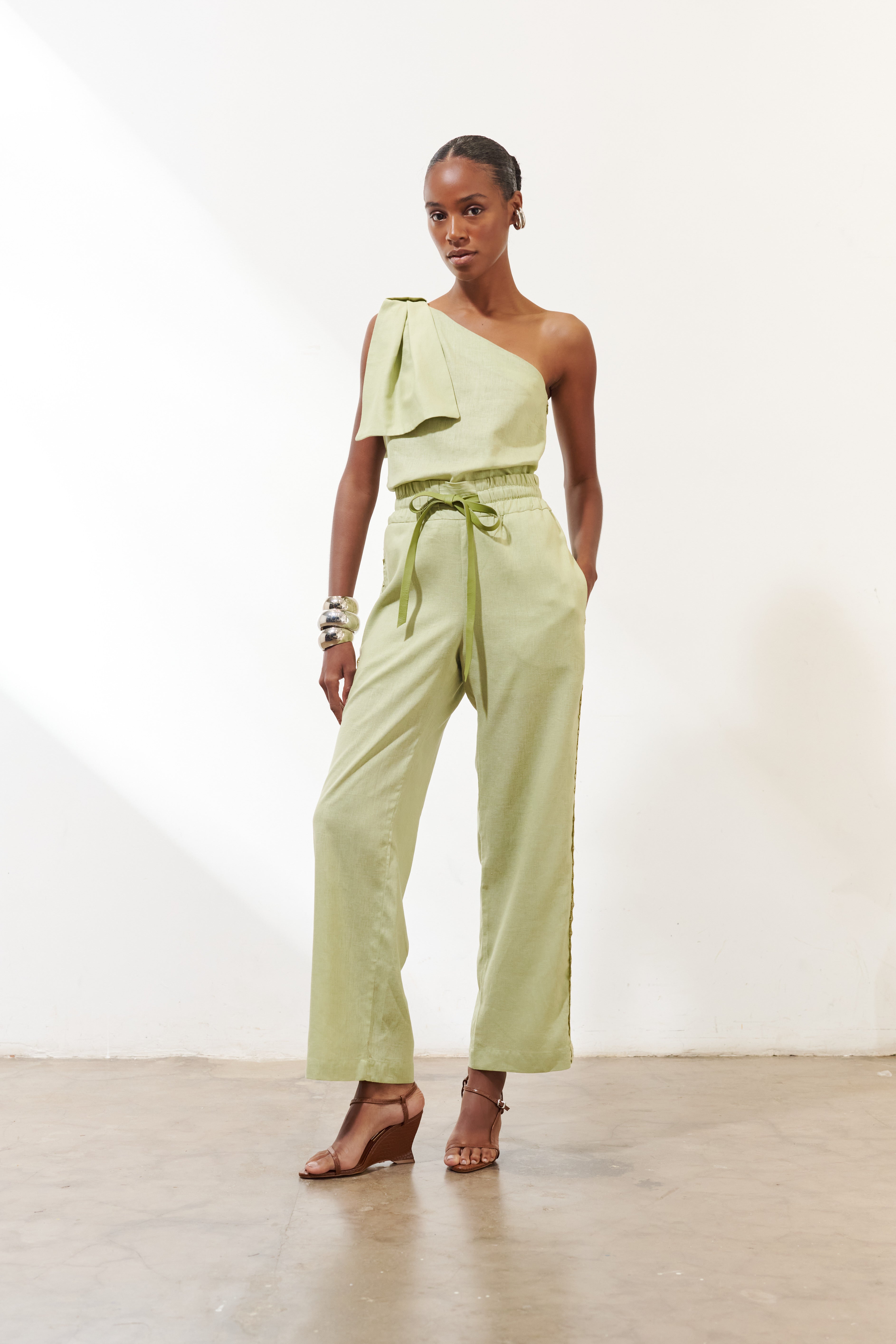 CALÇA CECÍLIA COM RENDA