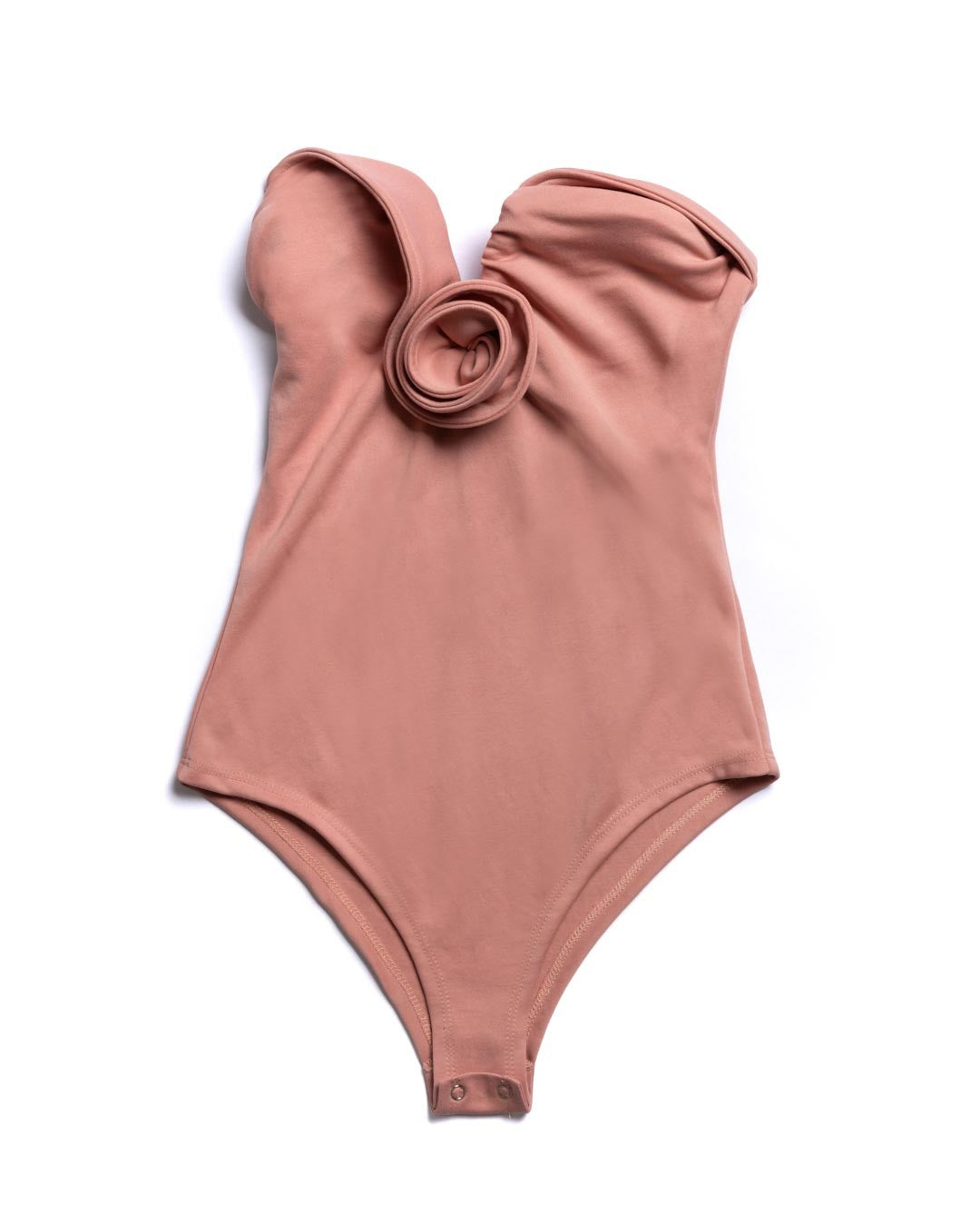 Body feminino tomara que caia com aplicação floral em relevo AMMIS