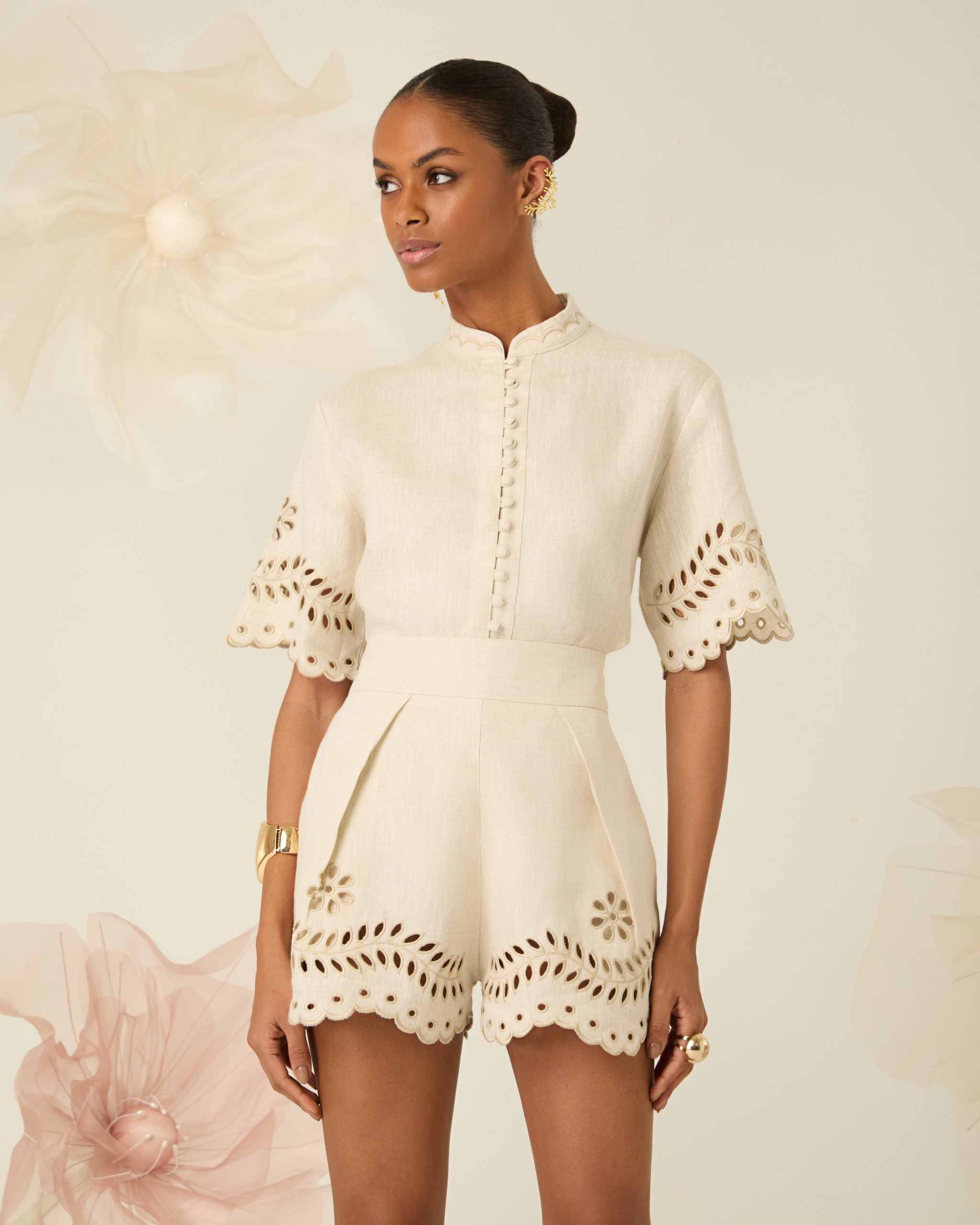 Short Astrid Puro Linho Nature Ammis Moda