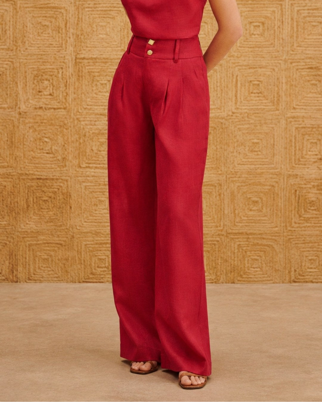 Calça feminina 100% linho com pregas frontais e botões personalizados AMMIS