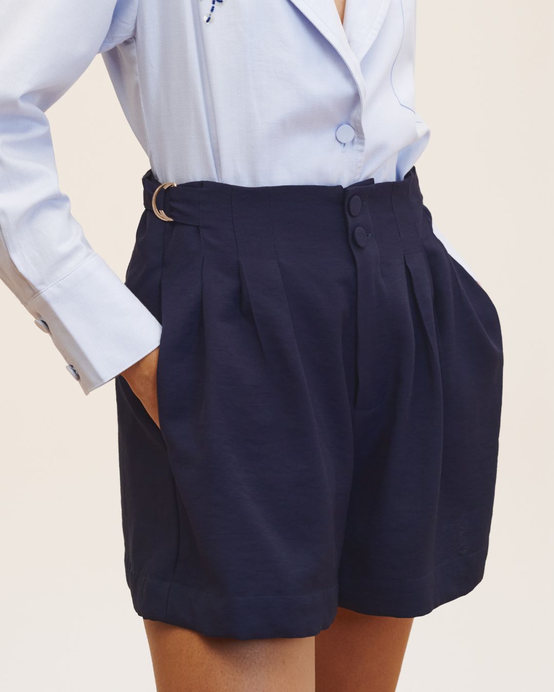 short feminino alfaiataria 