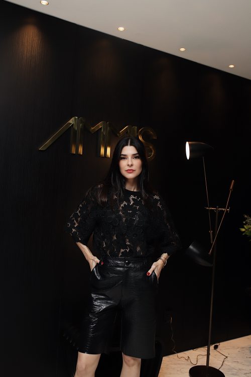 Bermuda Suzane Couro Preto